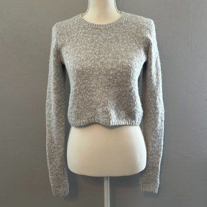 A&F Women's Chunky Knit Sweater Long Sleeve White/Gray with Silver Detail Size S